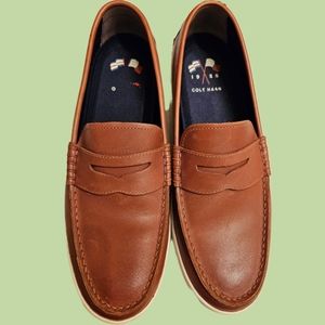 EUC Cole Hahn Grand O.S Loafers Sz 11